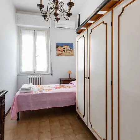 Guesthost - Station Terrace Near The Sea Pescara