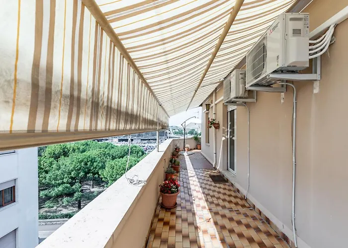 Guesthost - Station Terrace Near The Sea *