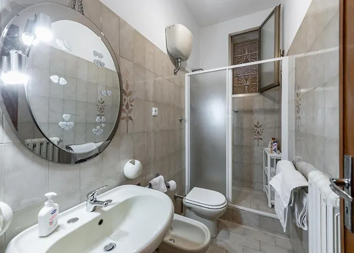 Guesthost - Station Terrace Near The Sea